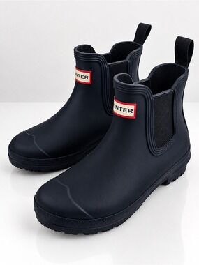 HUNTER ORIGINAL CHELSEA RAIN BOOTS IN DARK NAVY BLUE size US 6